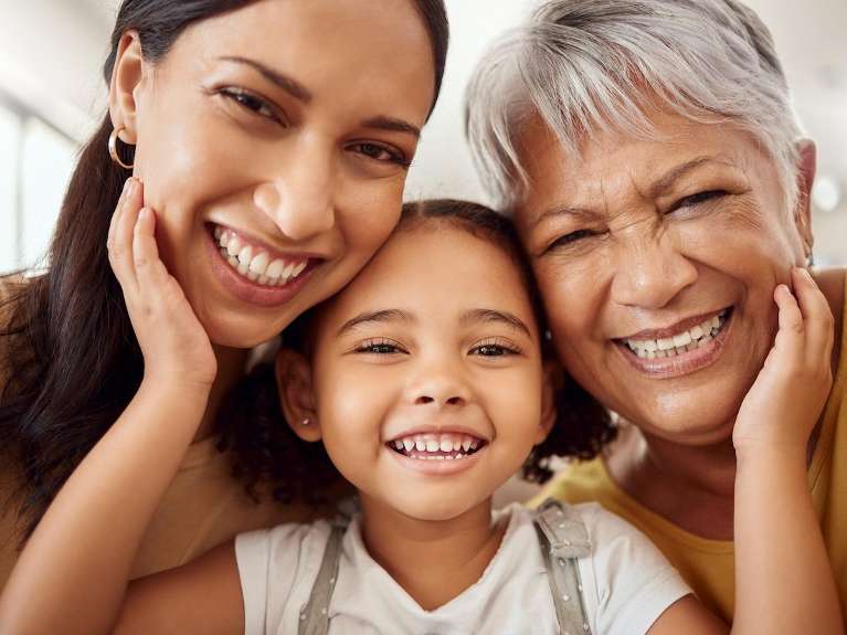 spring branch family dentistry | family smiling